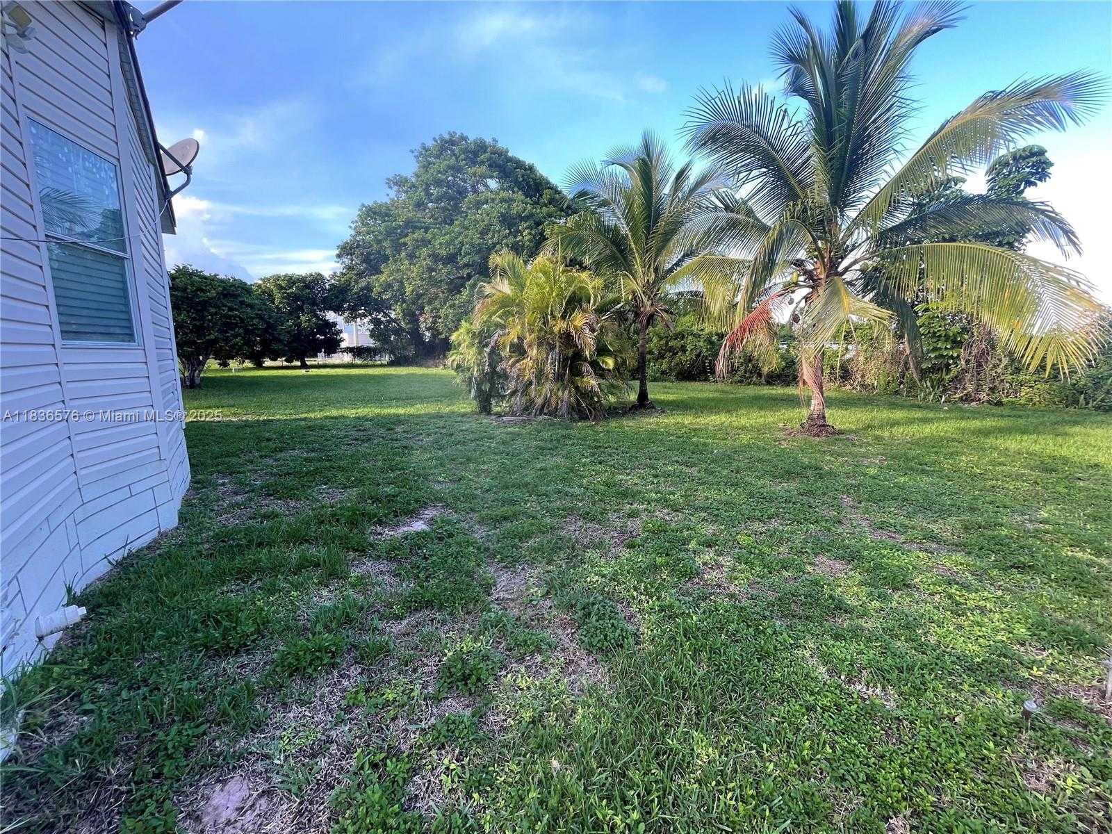 Small Image of 19800 SOUTH WEST 180TH AVE UNIT 5, Miami Number 7