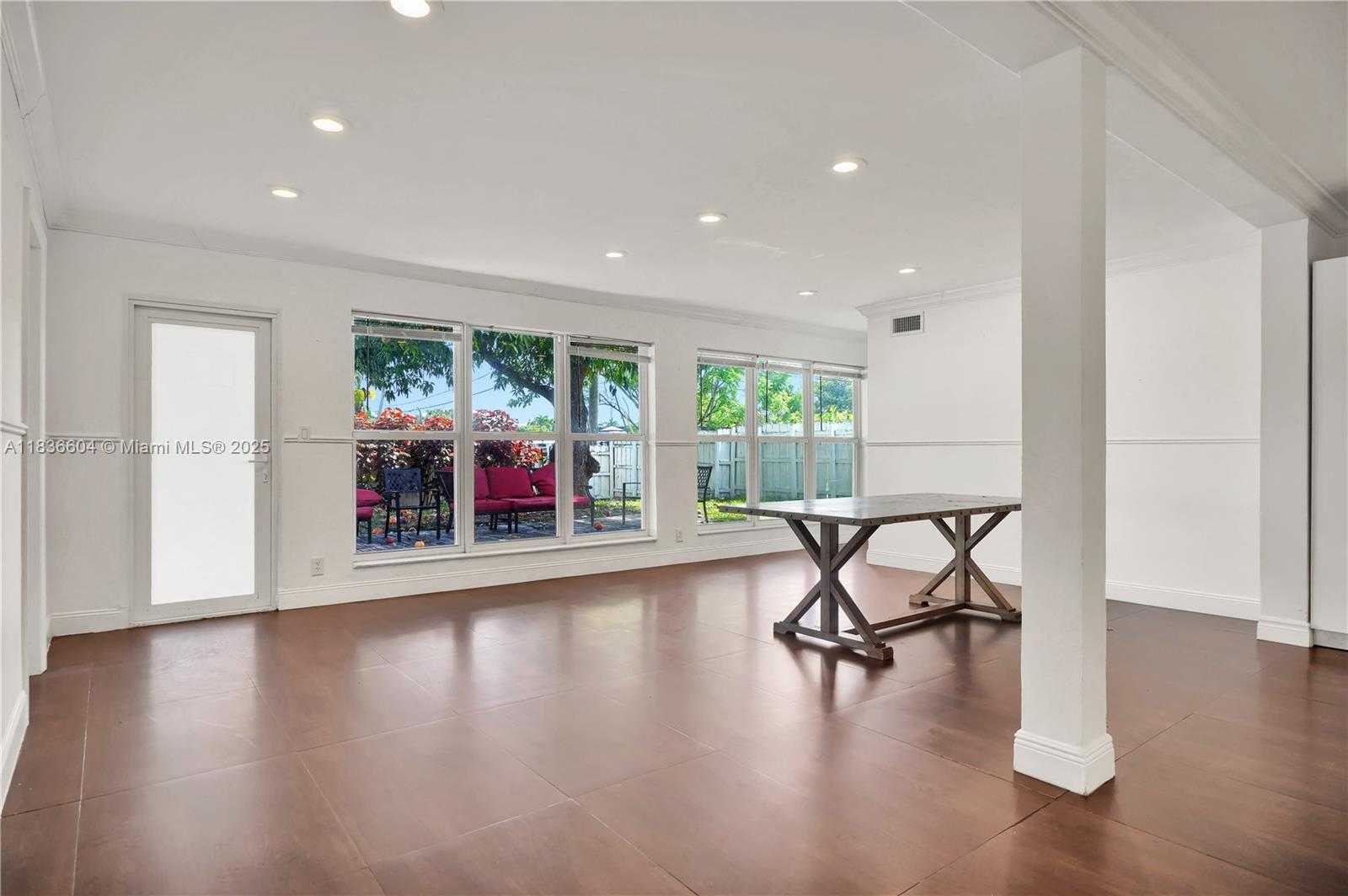 Small Image of 4721 WEST PARK RD, Hollywood Number 11
