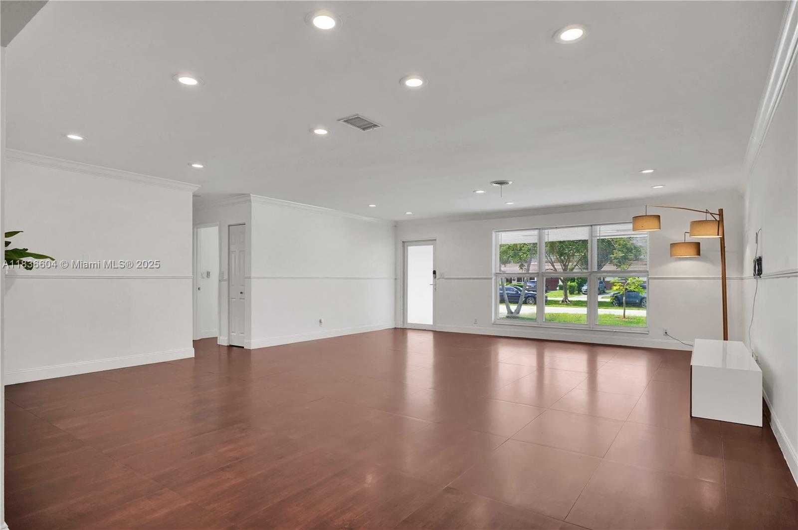 Small Image of 4721 WEST PARK RD, Hollywood Number 14
