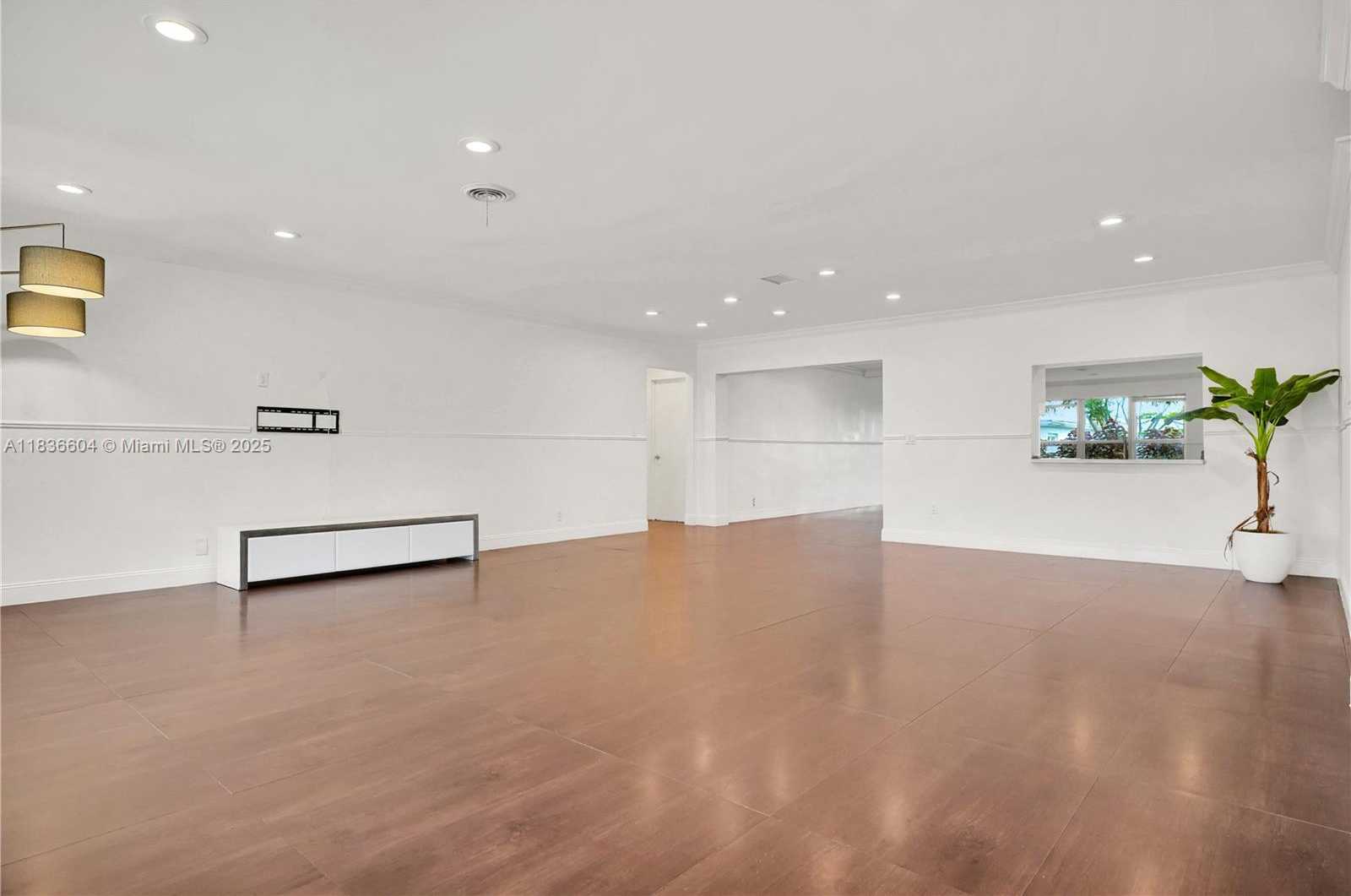 Small Image of 4721 WEST PARK RD, Hollywood Number 15