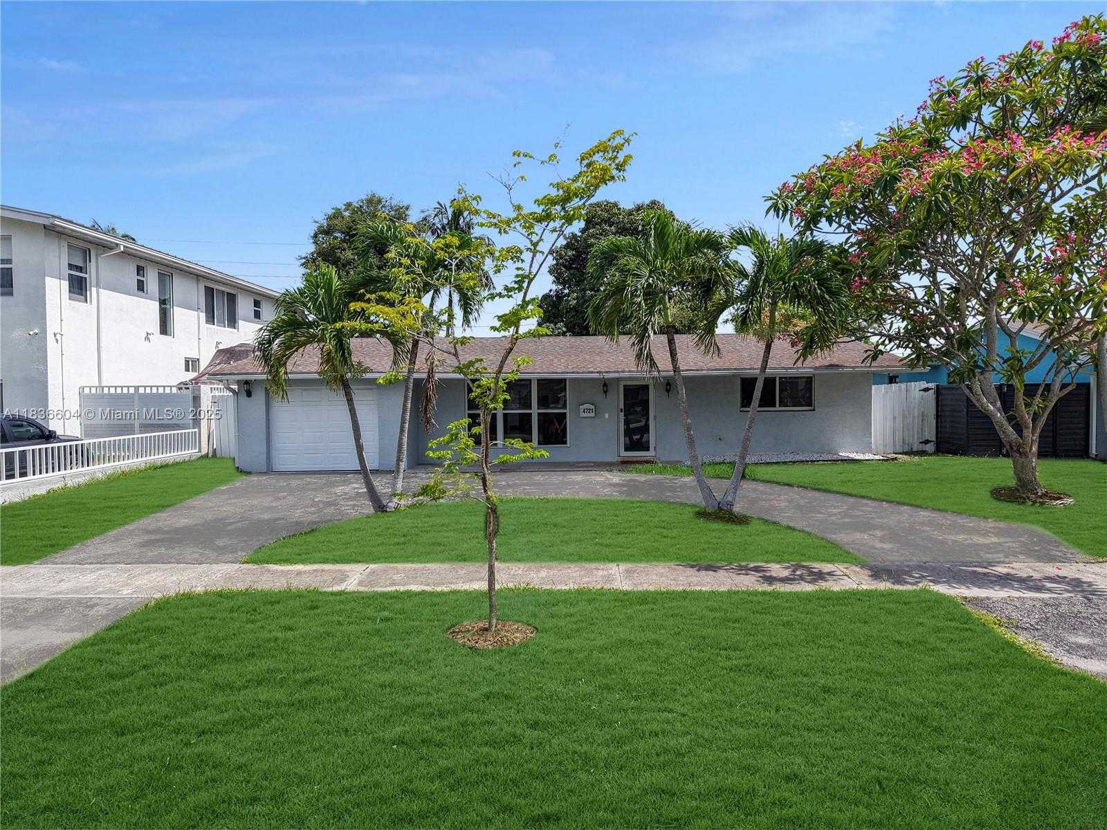 Small Image of 4721 WEST PARK RD, Hollywood Number 2