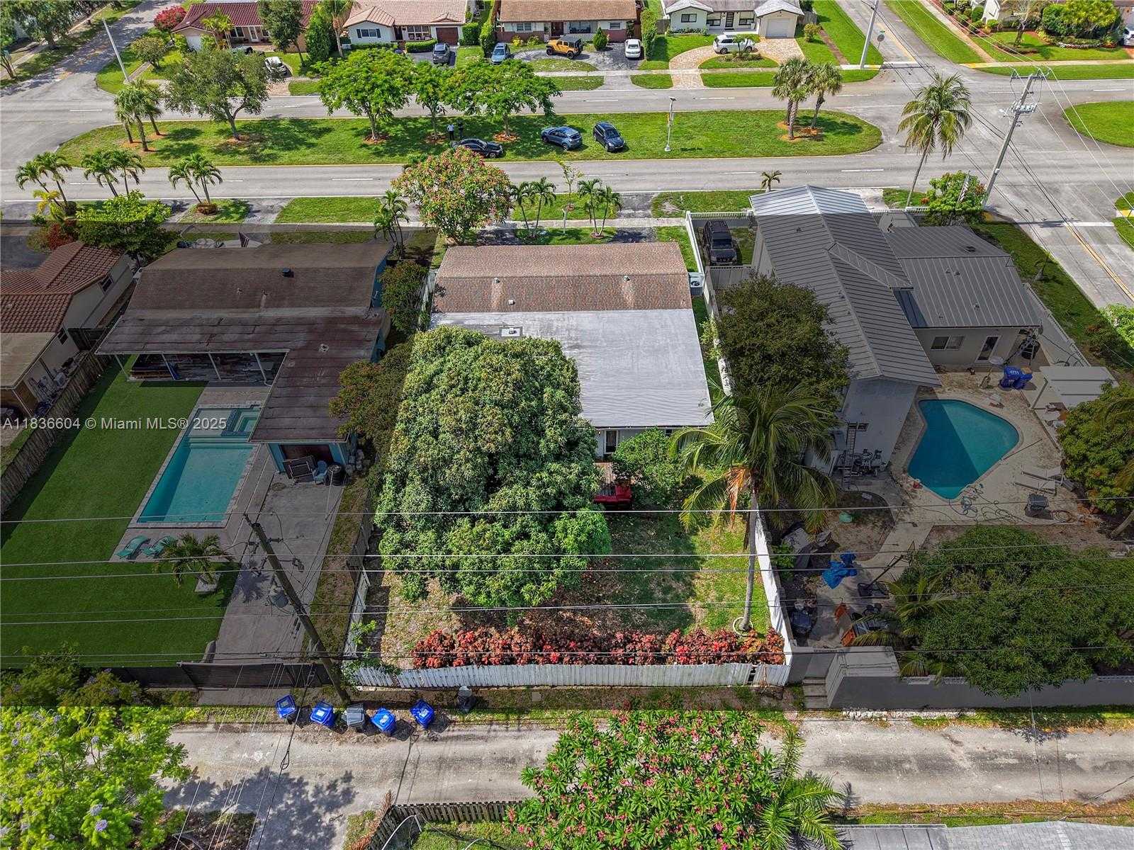 Small Image of 4721 WEST PARK RD, Hollywood Number 5