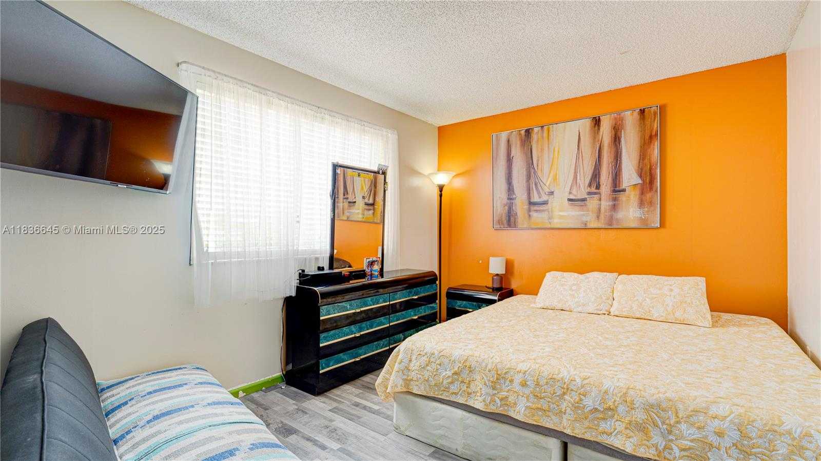 Small Image of 8740 SOUTH WEST 214TH TER, Cutler Bay Number 23