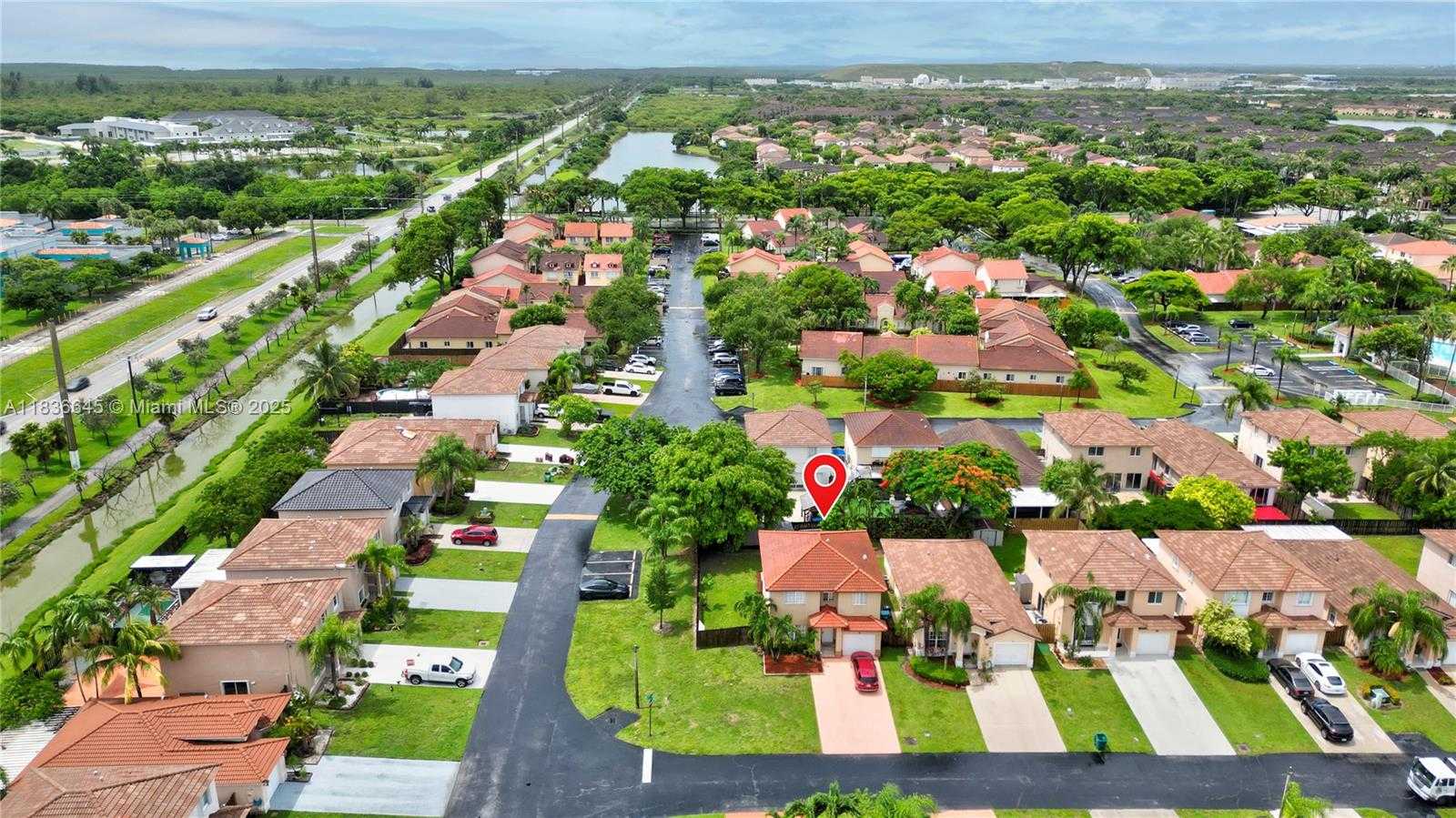 Small Image of 8740 SOUTH WEST 214TH TER, Cutler Bay Number 5