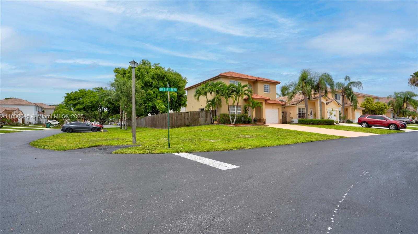 Small Image of 8740 SOUTH WEST 214TH TER, Cutler Bay Number 8