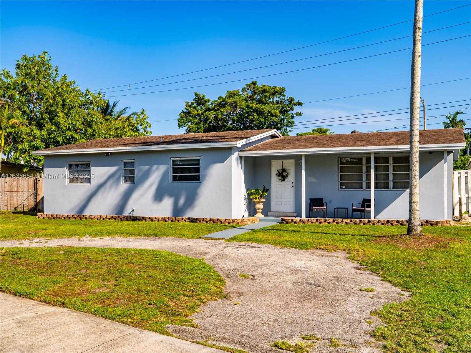 Small Image of 6530 TYLER ST, Hollywood Number 20