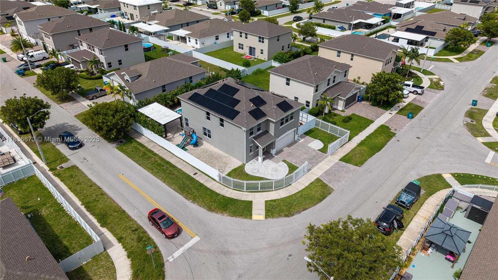 Small Image of 13321 SOUTH WEST 274TH TER, Homestead Number 32