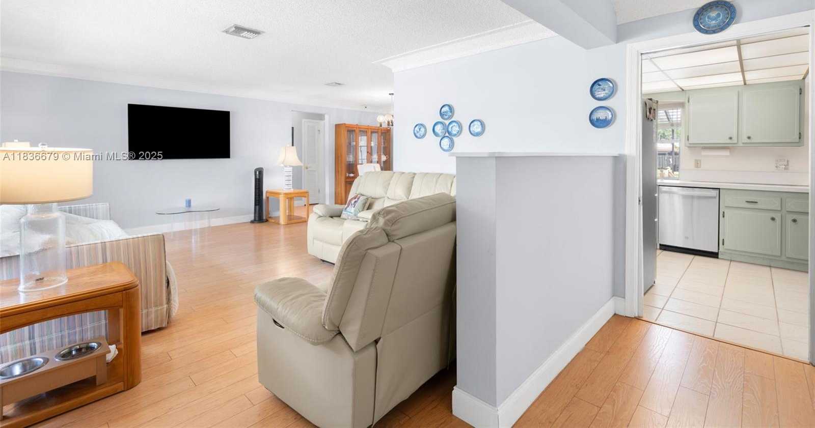 Small Image of 10620 NORTH WEST 41ST ST, Coral Springs Number 2
