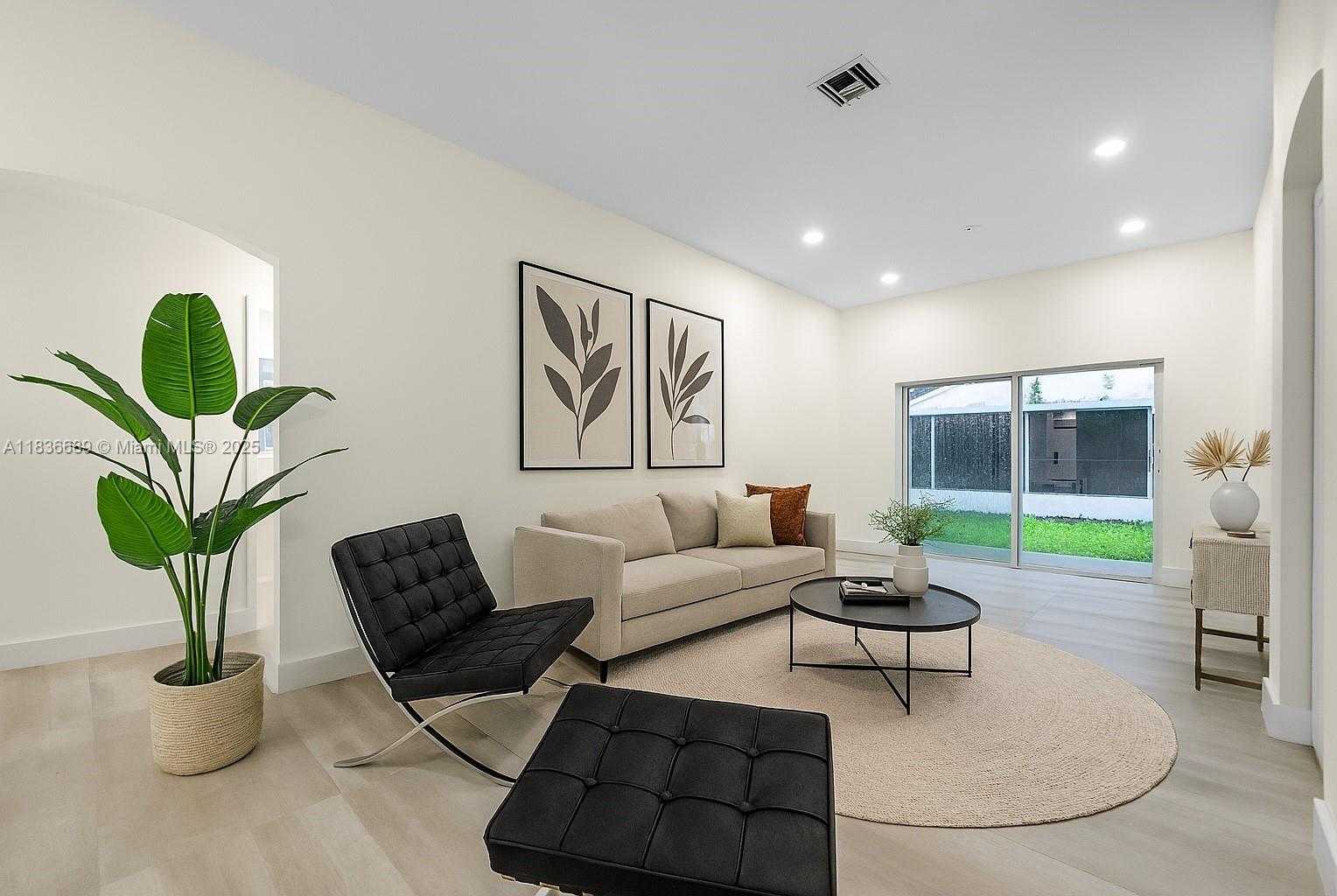 Small Image of 16533 NORTH WEST 21ST ST, Pembroke Pines Number 3