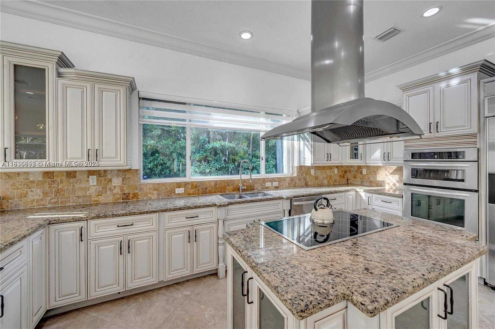 Small Image of 13400 SOUTH WEST 83RD AVE, Pinecrest Number 14