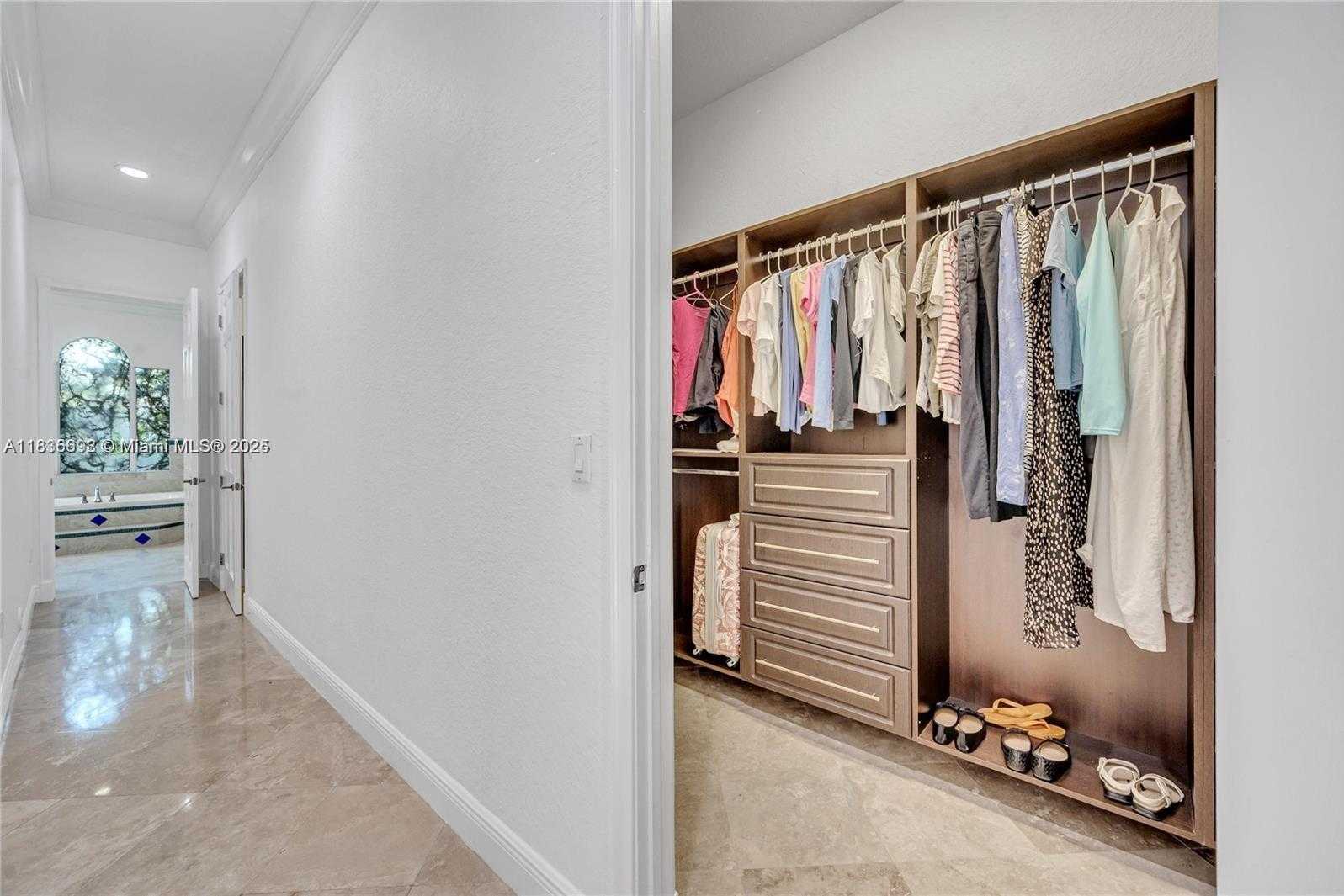 Small Image of 13400 SOUTH WEST 83RD AVE, Pinecrest Number 24