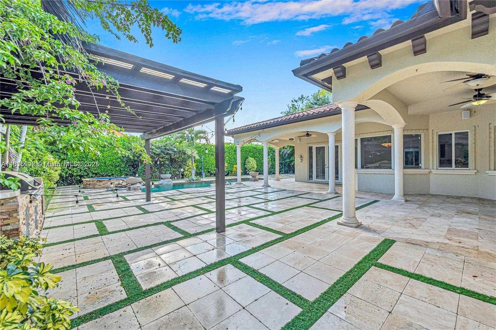 Small Image of 13400 SOUTH WEST 83RD AVE, Pinecrest Number 28