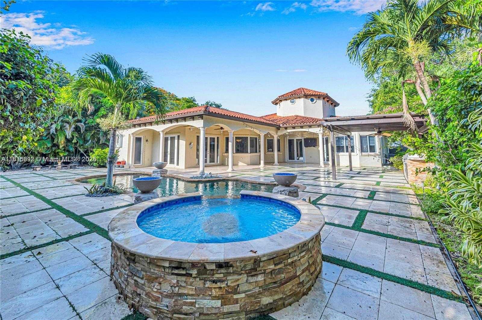 Small Image of 13400 SOUTH WEST 83RD AVE, Pinecrest Number 30
