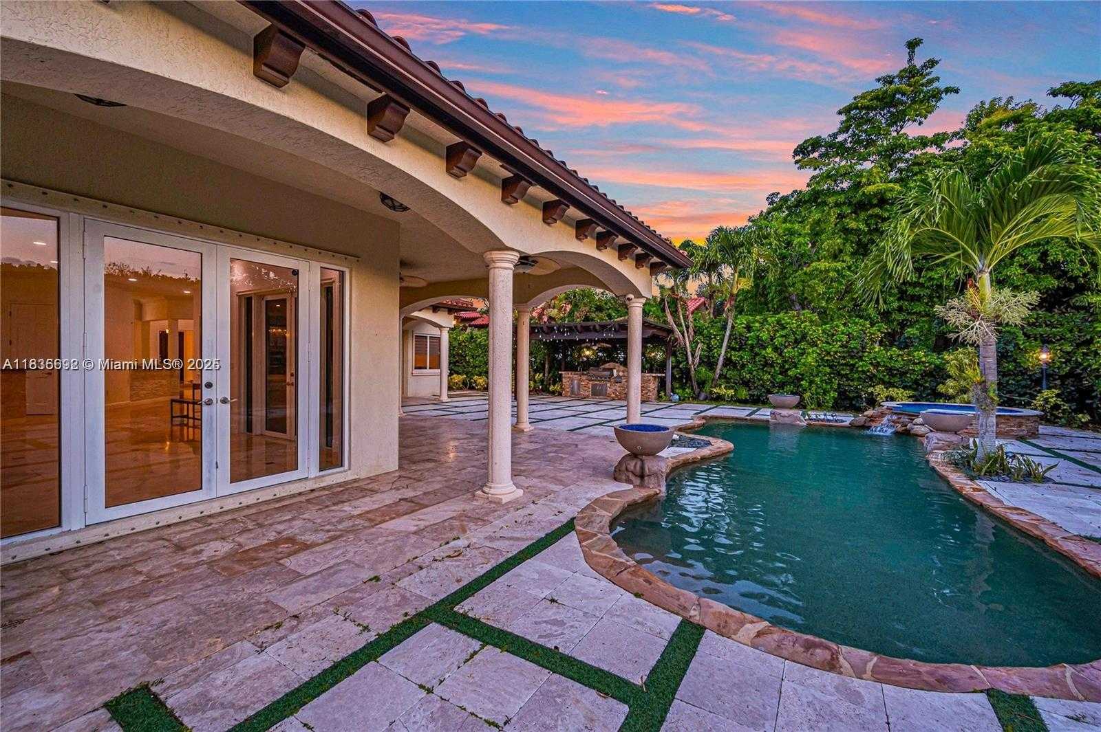 Small Image of 13400 SOUTH WEST 83RD AVE, Pinecrest Number 40