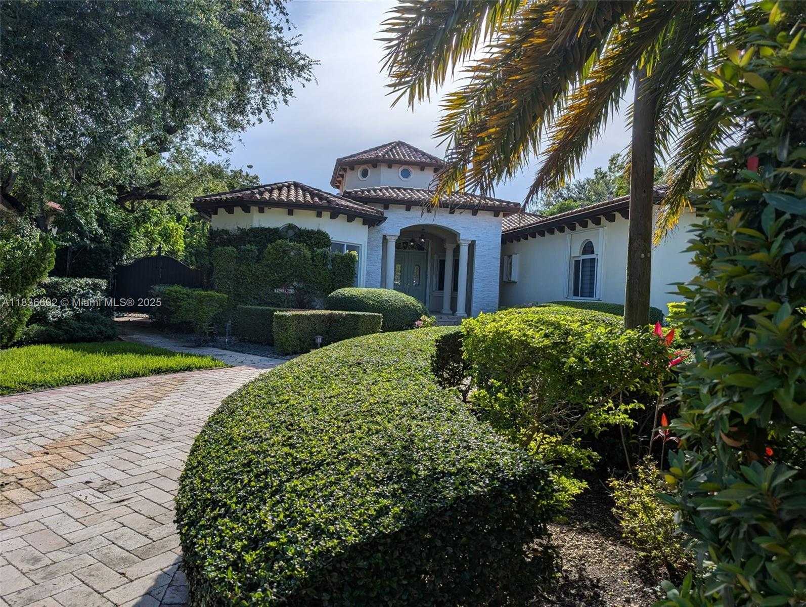 Small Image of 13400 SOUTH WEST 83RD AVE, Pinecrest Number 43