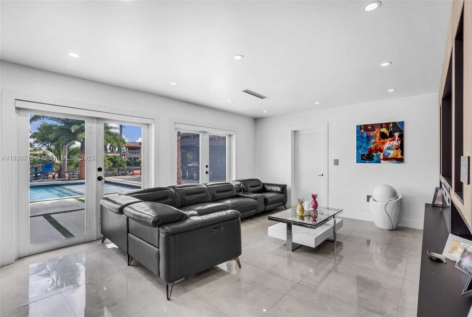 Small Image of 8241 NORTH WEST 182ND ST, Hialeah Number 12