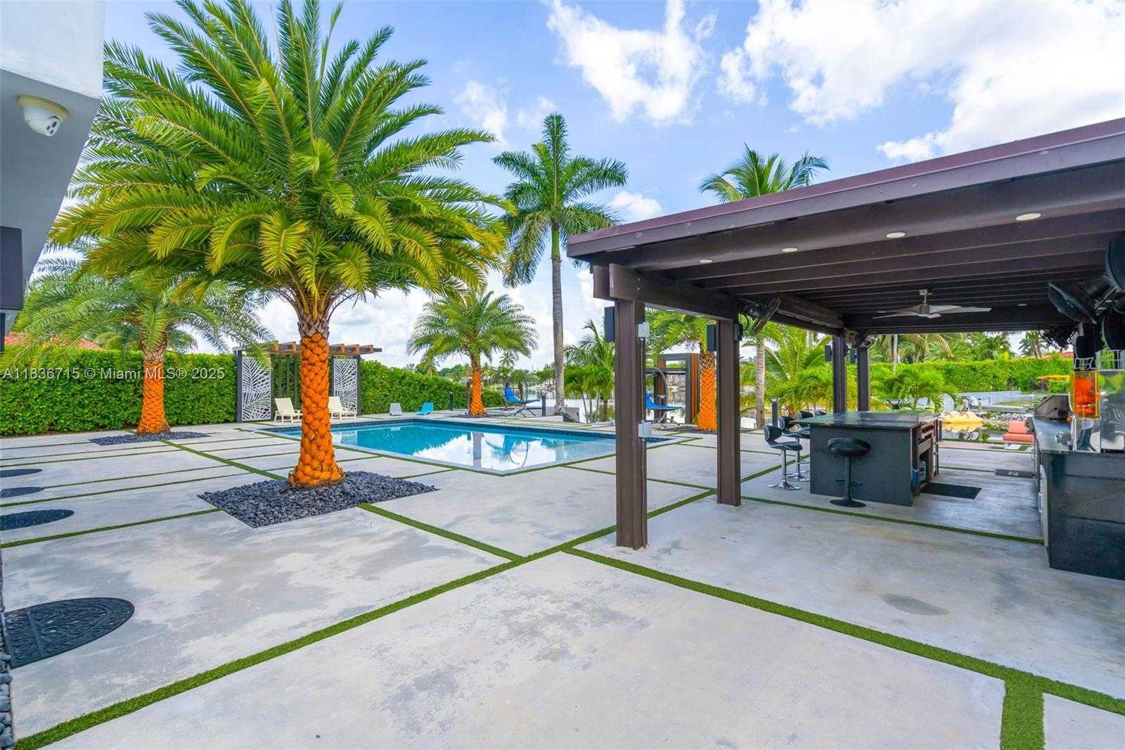 Small Image of 8241 NORTH WEST 182ND ST, Hialeah Number 29