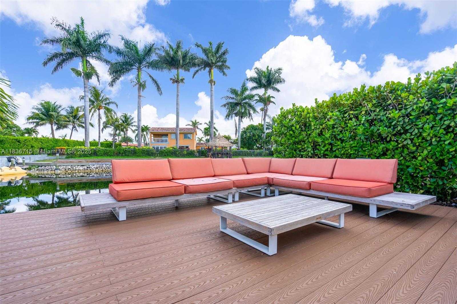 Small Image of 8241 NORTH WEST 182ND ST, Hialeah Number 32