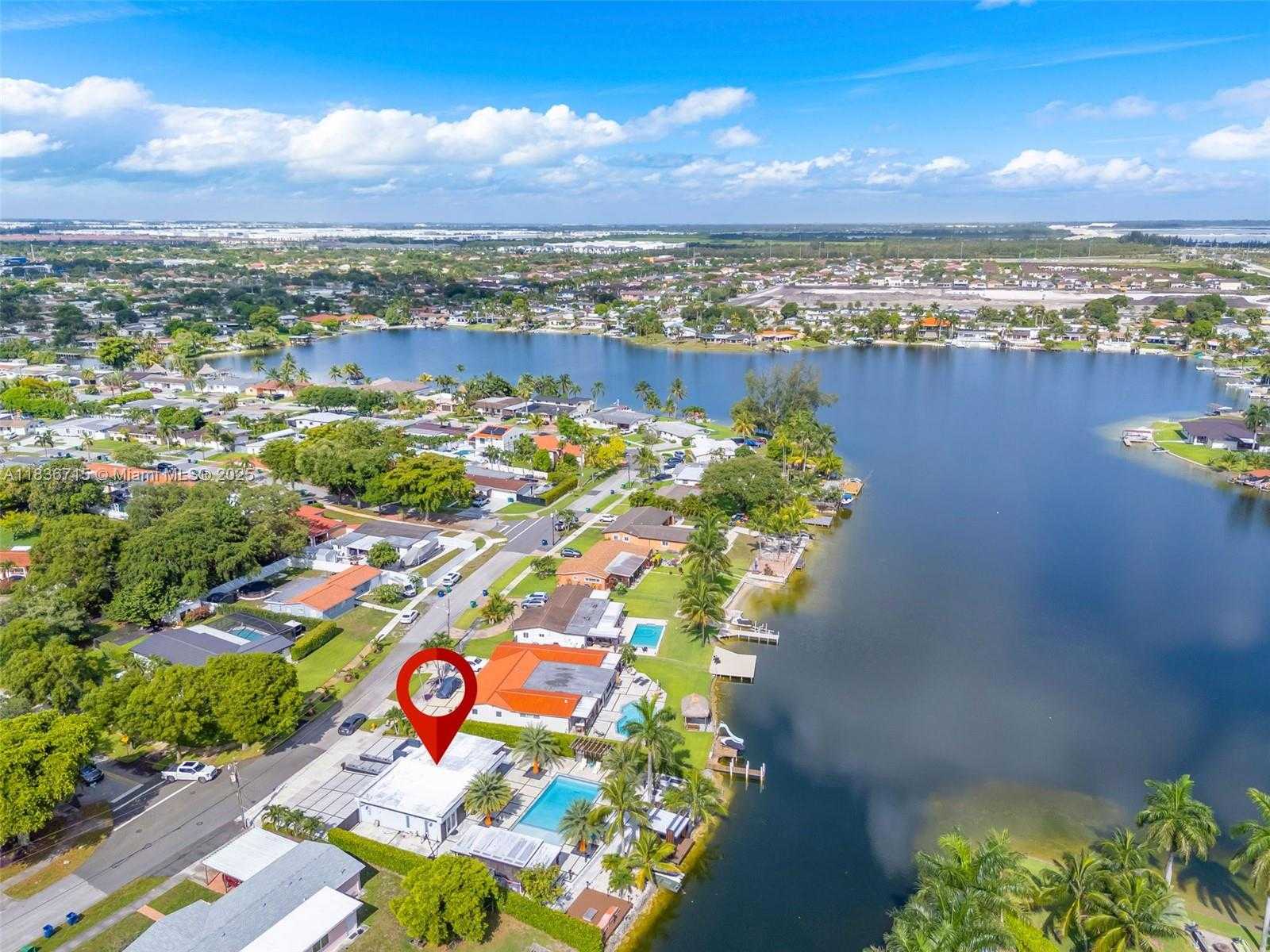 Small Image of 8241 NORTH WEST 182ND ST, Hialeah Number 46