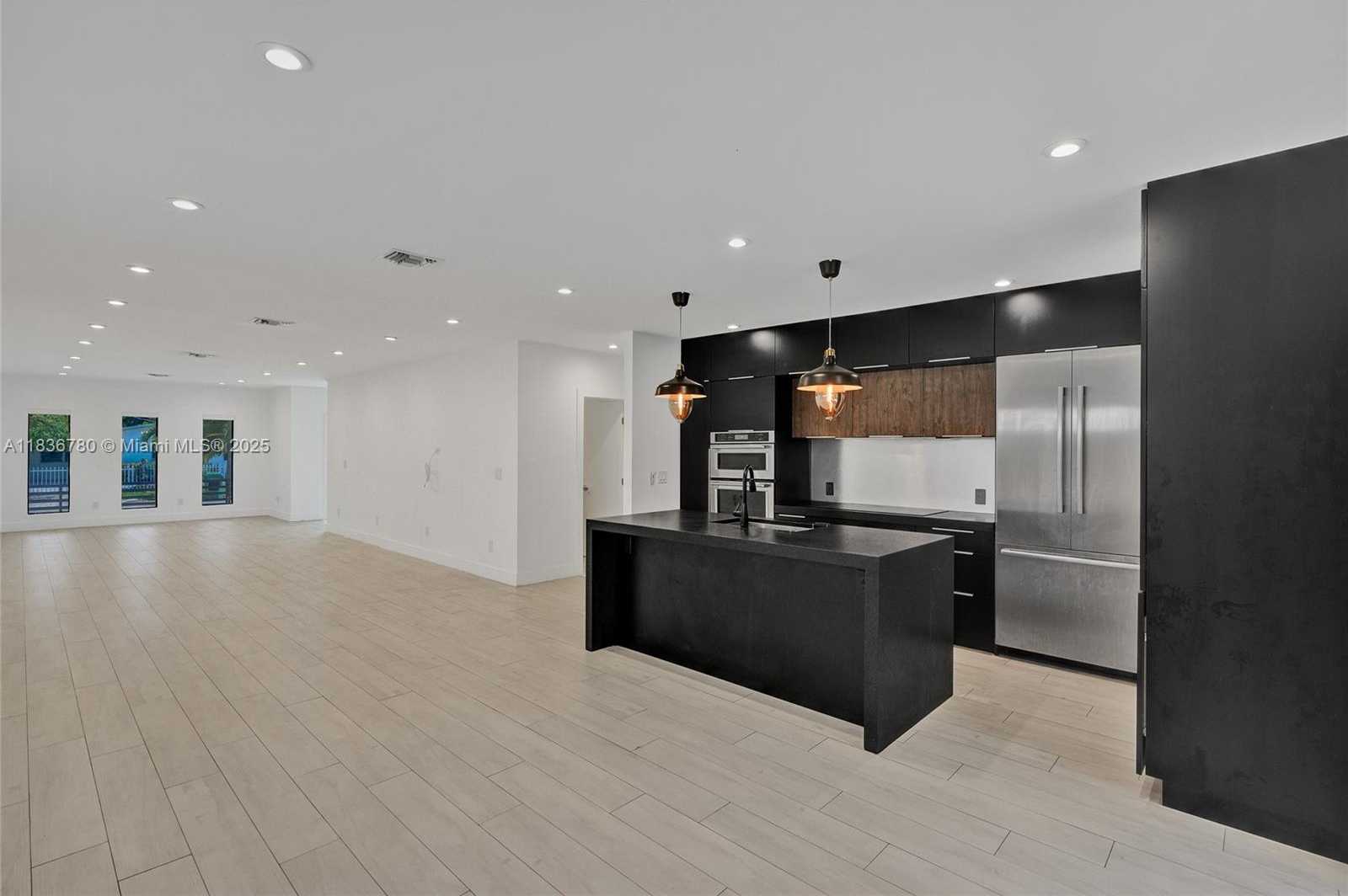Small Image of 120 NORTH WEST 41ST ST, Miami Number 11