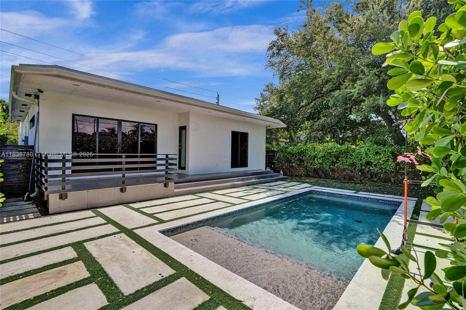 Small Image of 120 NORTH WEST 41ST ST, Miami Number 45