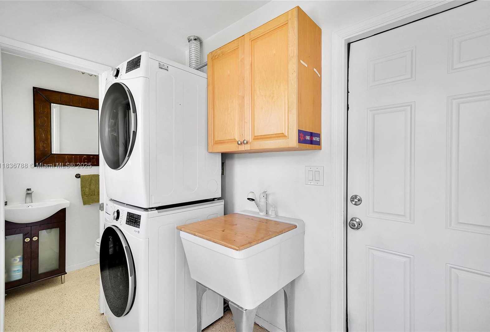 Small Image of 1431 SOUTH OCEAN BLVD #35, Lauderdale By The Sea Number 15