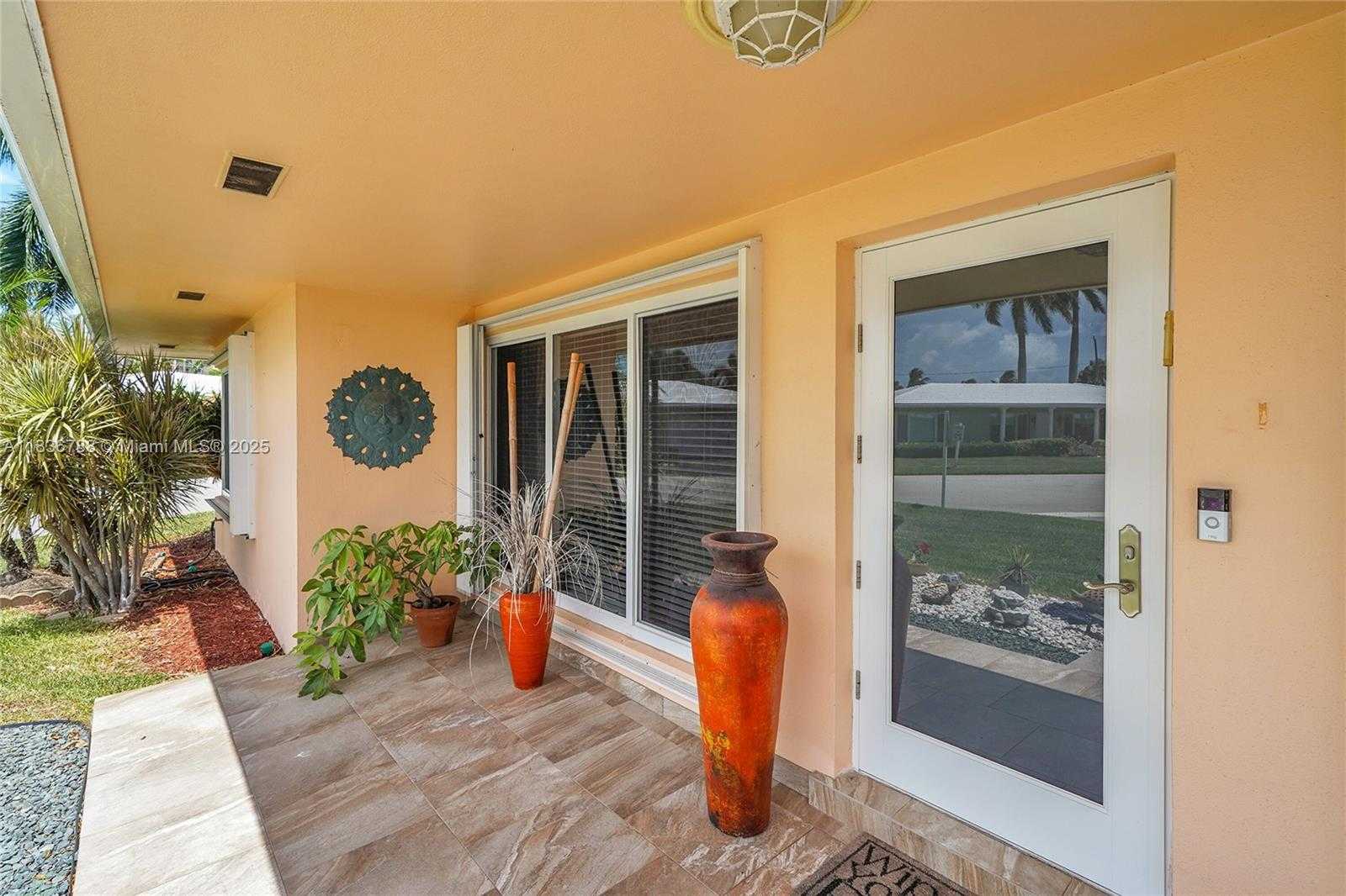 Small Image of 1431 SOUTH OCEAN BLVD #35, Lauderdale By The Sea Number 4