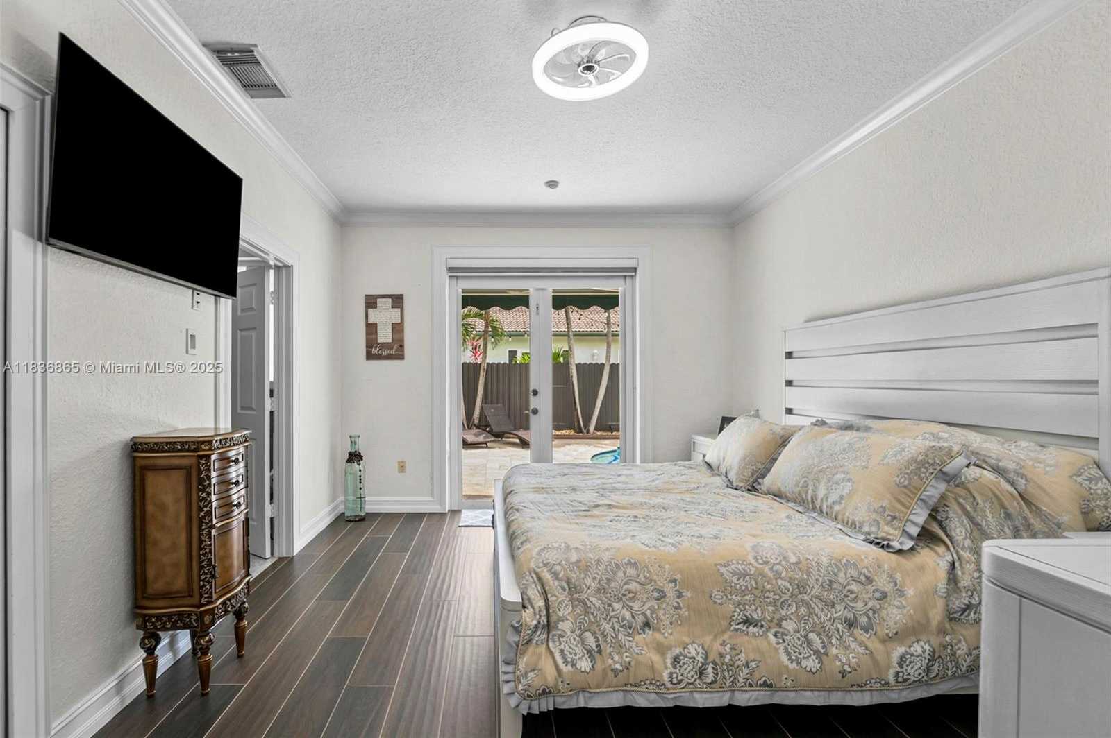 Small Image of Miami Lakes Number 29