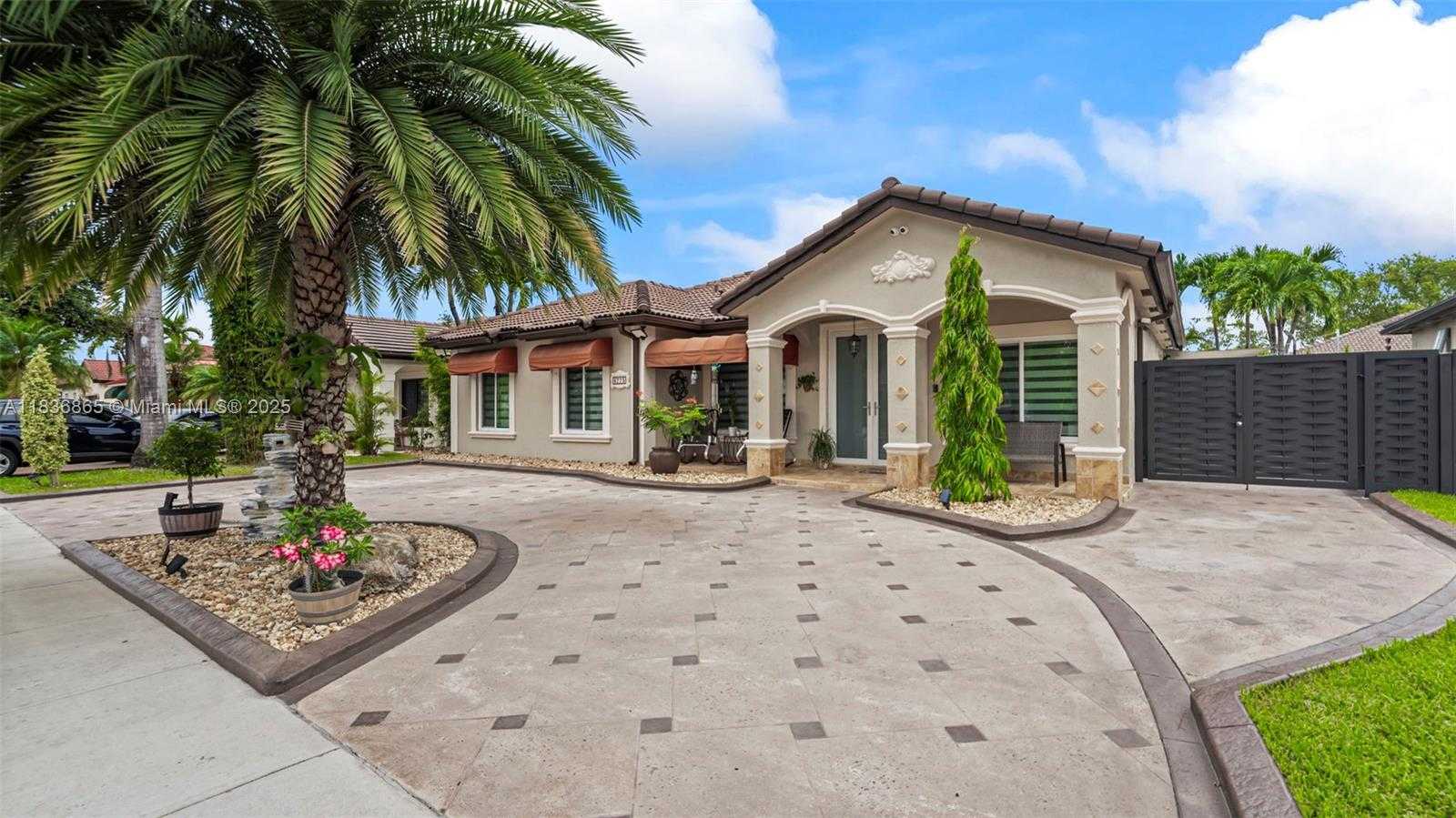Small Image of Miami Lakes Number 39