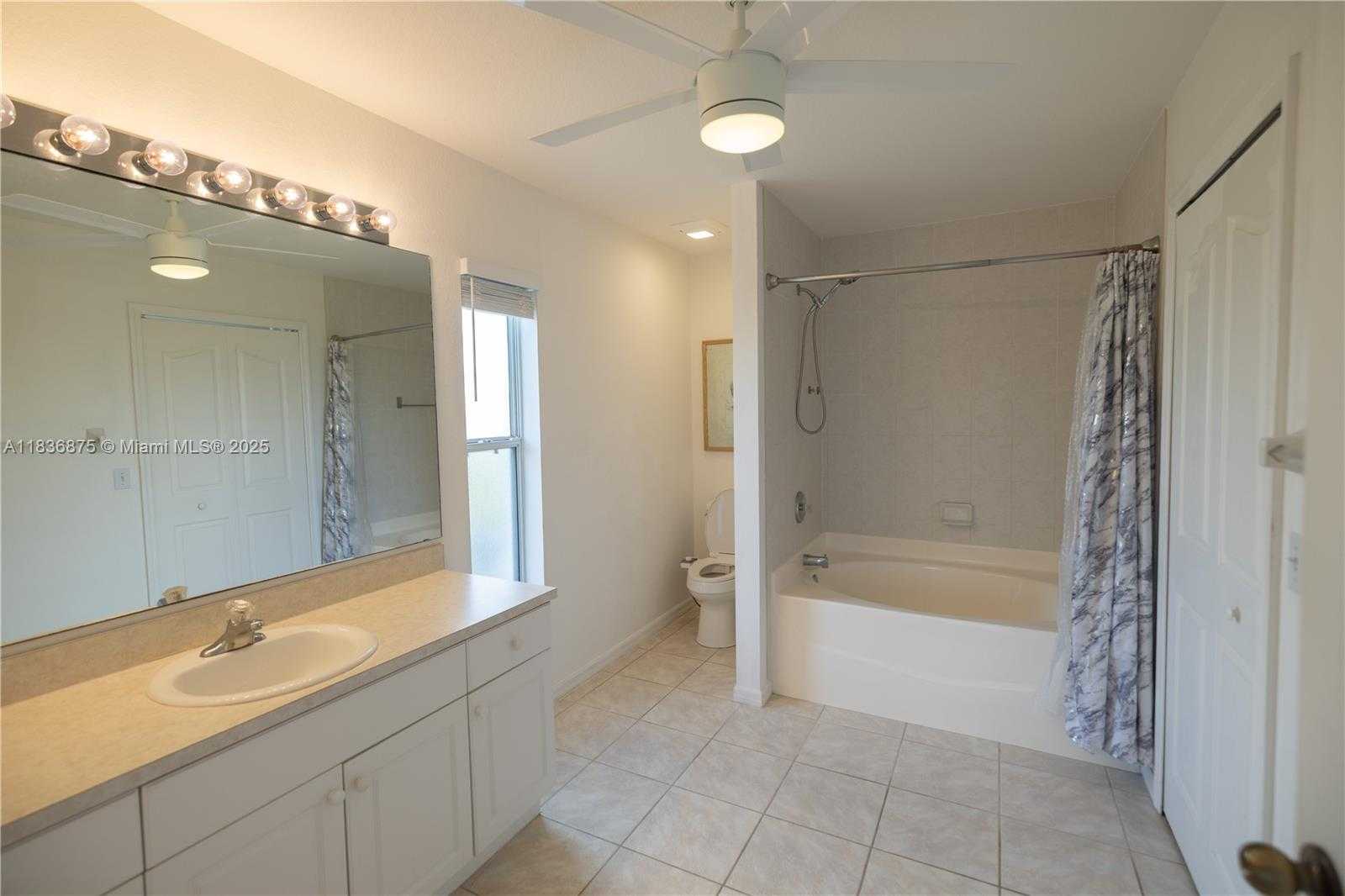 Small Image of 501 SE 7TH STREET, Cape Coral Number 10