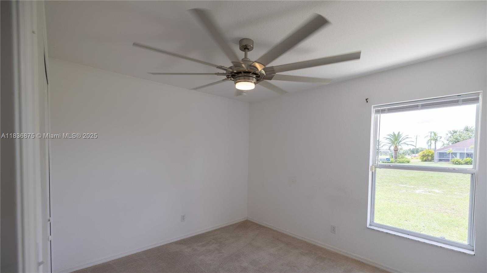 Small Image of 501 SE 7TH STREET, Cape Coral Number 17