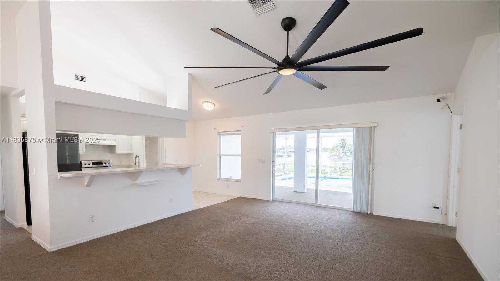 Small Image of 501 SE 7TH STREET, Cape Coral Number 7