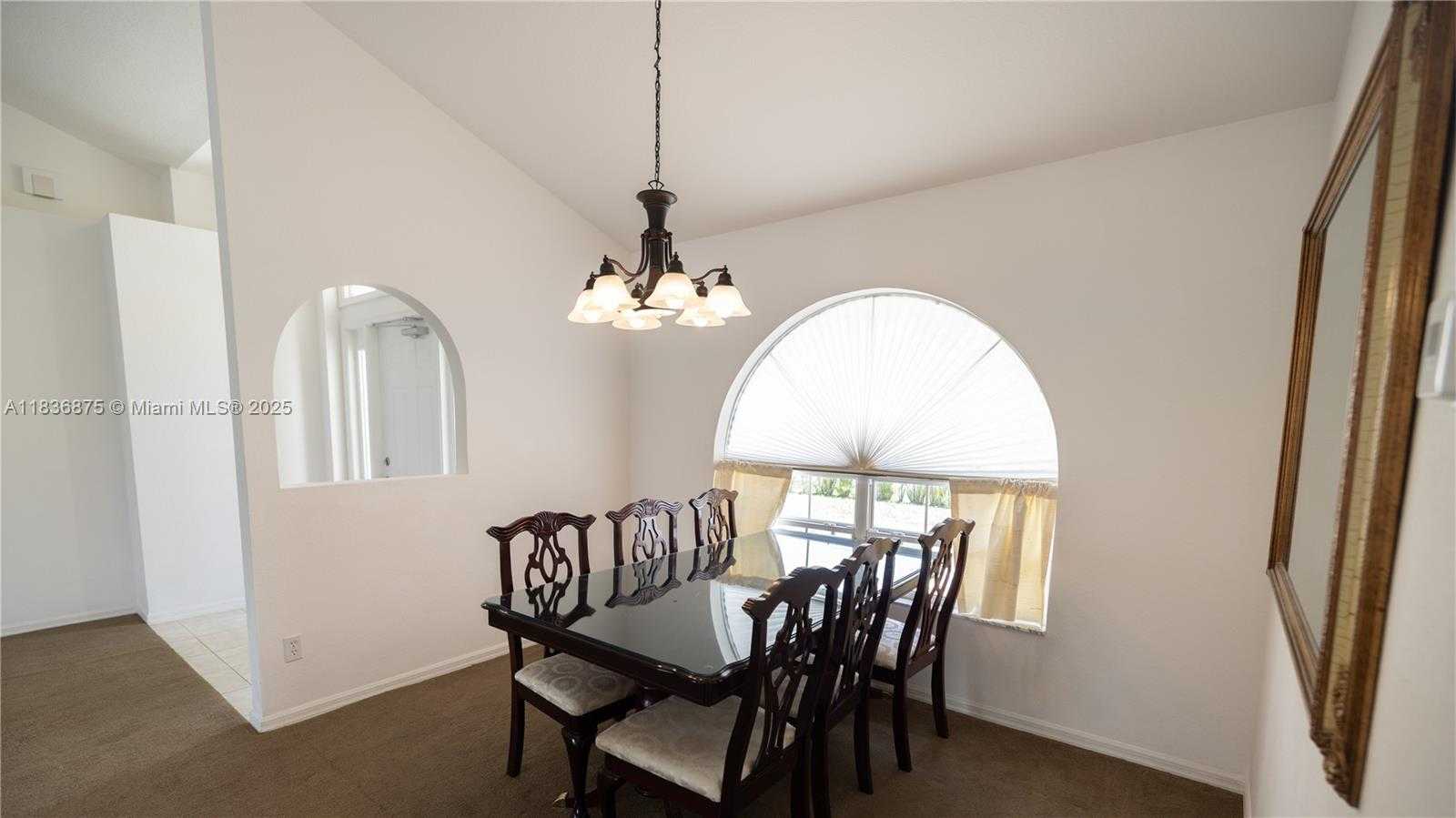 Small Image of 501 SE 7TH STREET, Cape Coral Number 9