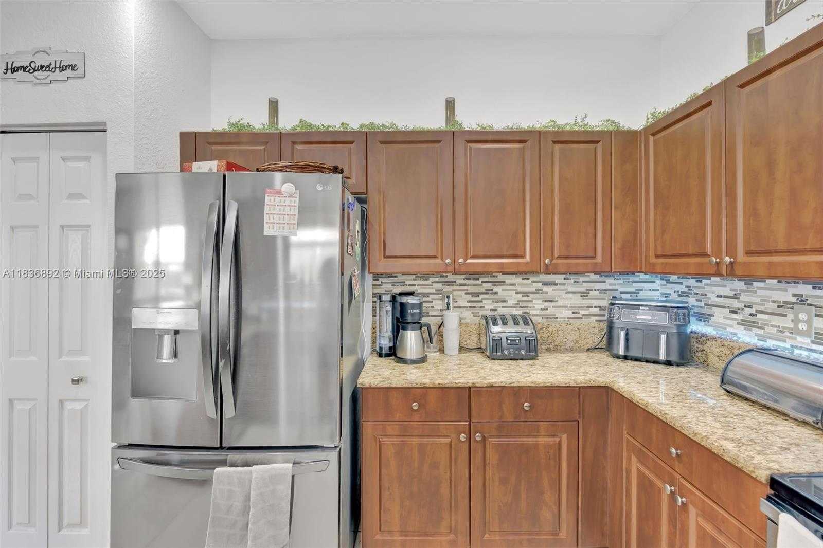 Small Image of 216 NORTH EAST 36TH TER, Homestead Number 17