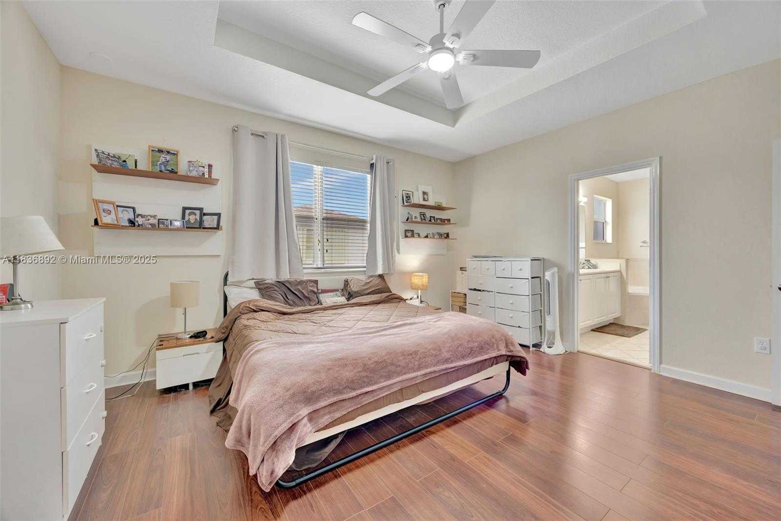 Small Image of 216 NORTH EAST 36TH TER, Homestead Number 25