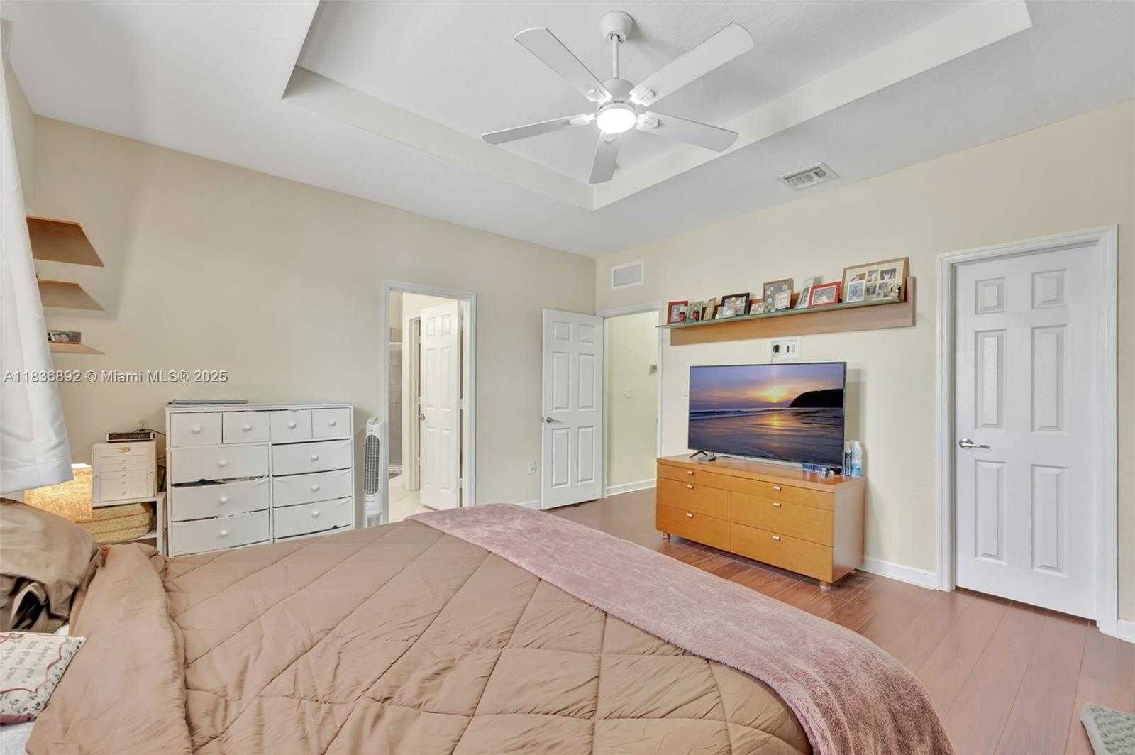 Small Image of 216 NORTH EAST 36TH TER, Homestead Number 26