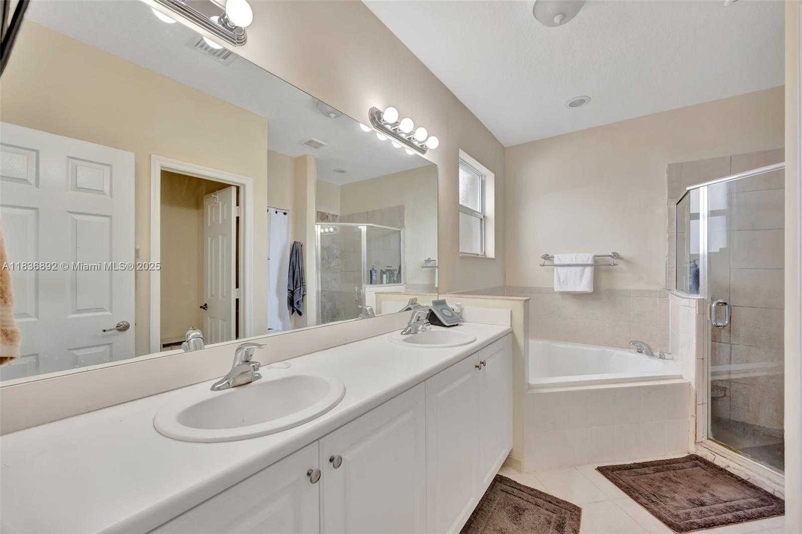Small Image of 216 NORTH EAST 36TH TER, Homestead Number 28