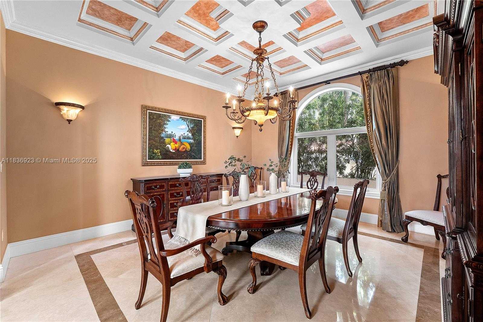 Small Image of 66 SOUTH HIBISCUS DR, Miami Beach Number 11