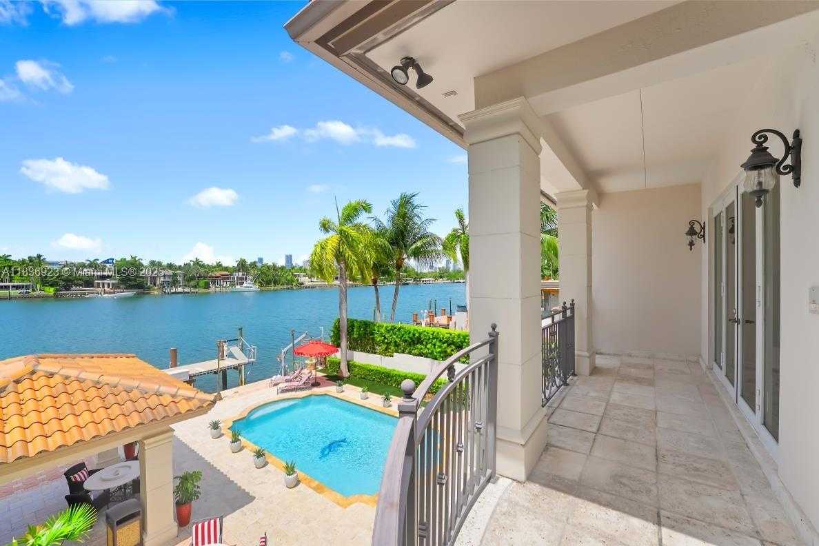 Small Image of 66 SOUTH HIBISCUS DR, Miami Beach Number 22