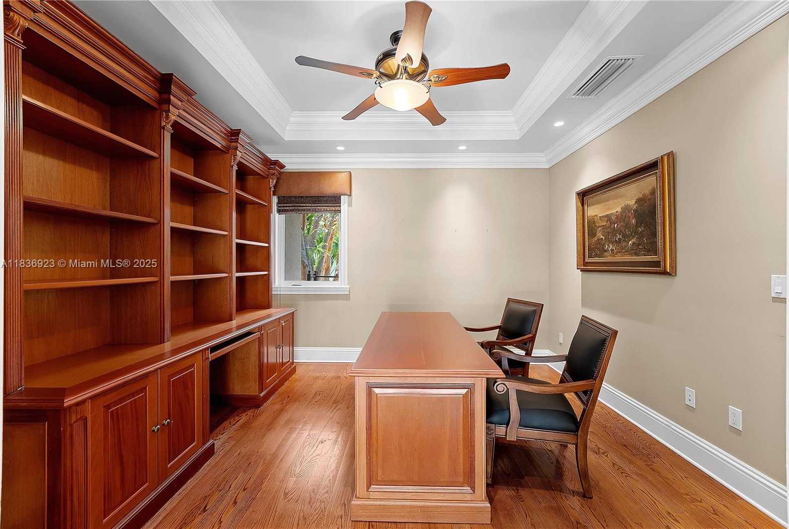 Small Image of 66 SOUTH HIBISCUS DR, Miami Beach Number 35
