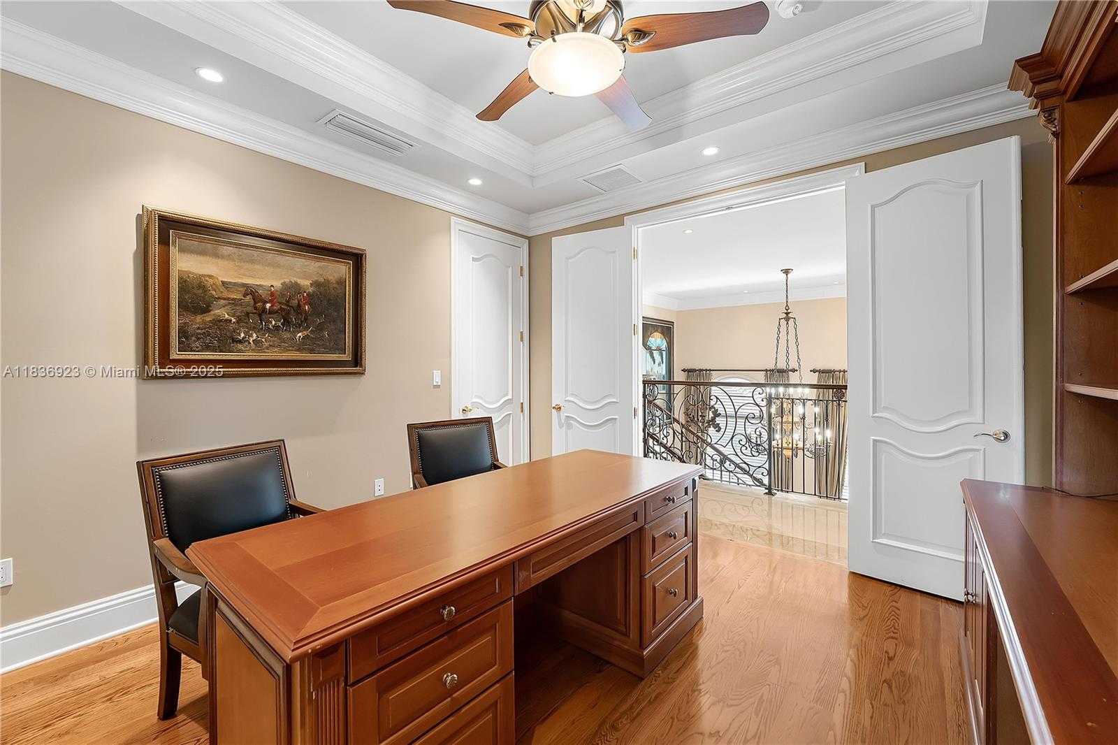 Small Image of 66 SOUTH HIBISCUS DR, Miami Beach Number 36