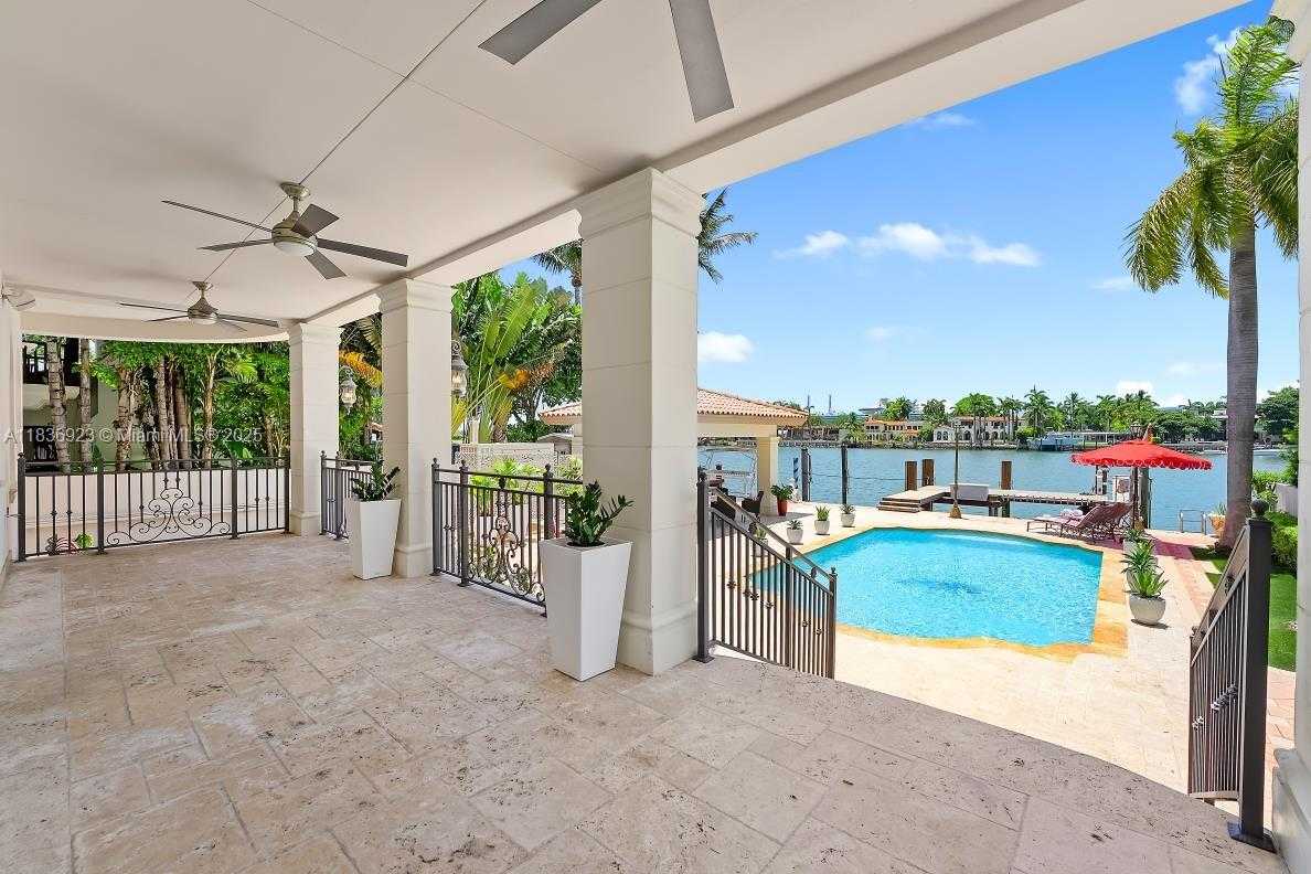 Small Image of 66 SOUTH HIBISCUS DR, Miami Beach Number 41