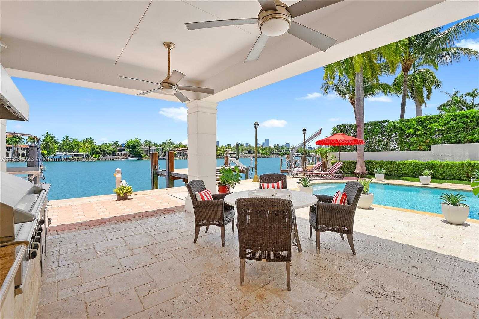 Small Image of 66 SOUTH HIBISCUS DR, Miami Beach Number 42