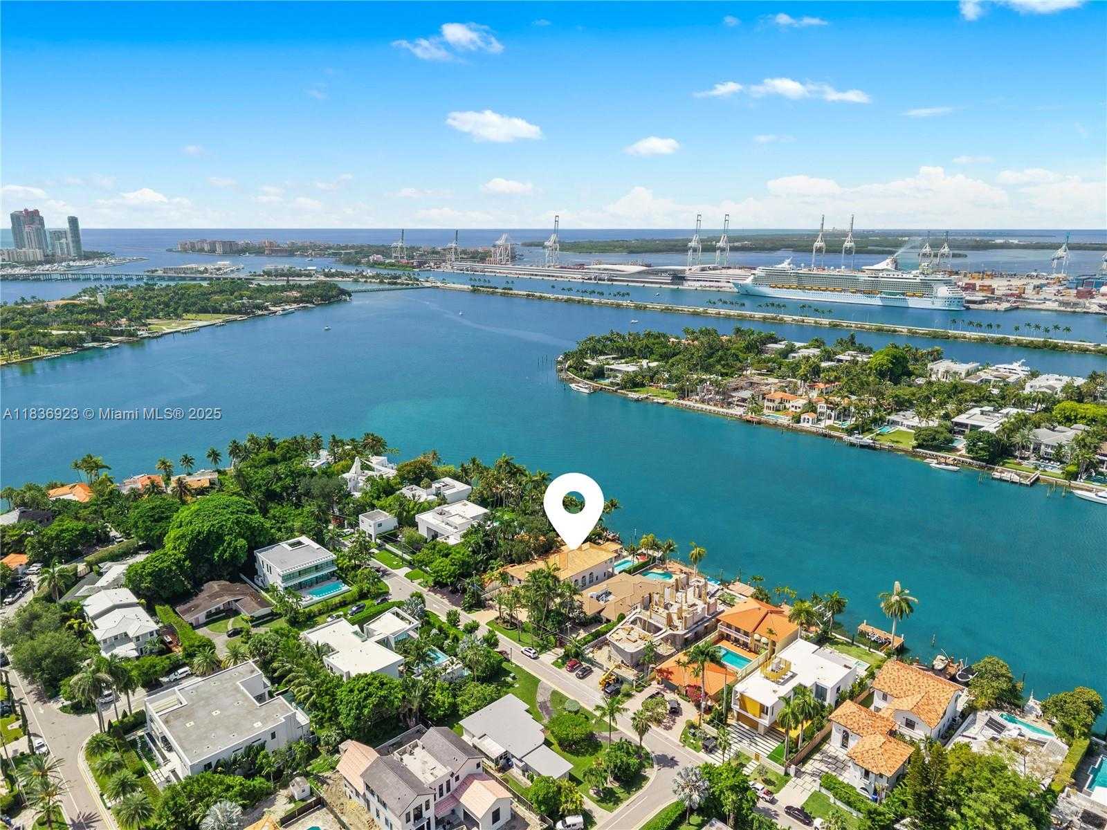 Small Image of 66 SOUTH HIBISCUS DR, Miami Beach Number 47