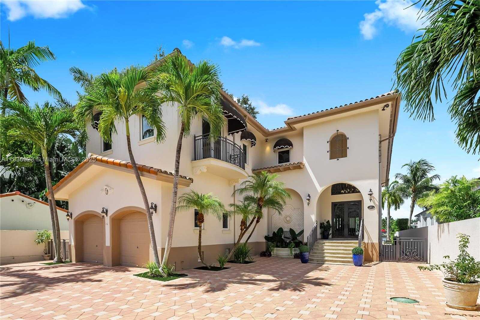 Small Image of 66 SOUTH HIBISCUS DR, Miami Beach Number 49