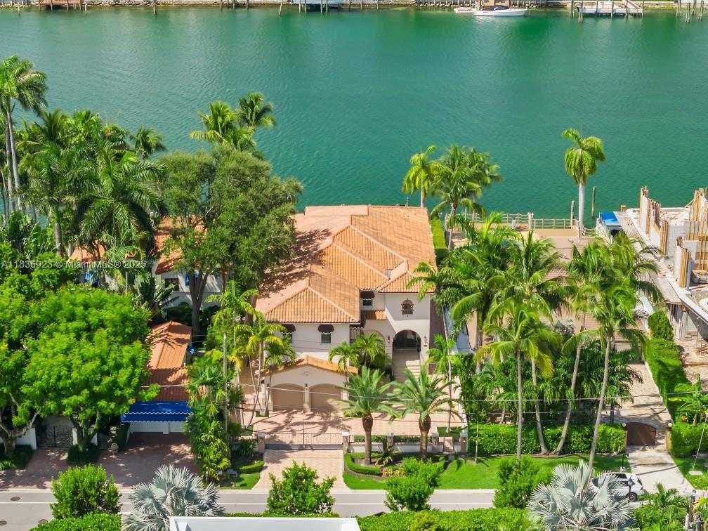Small Image of 66 SOUTH HIBISCUS DR, Miami Beach Number 51