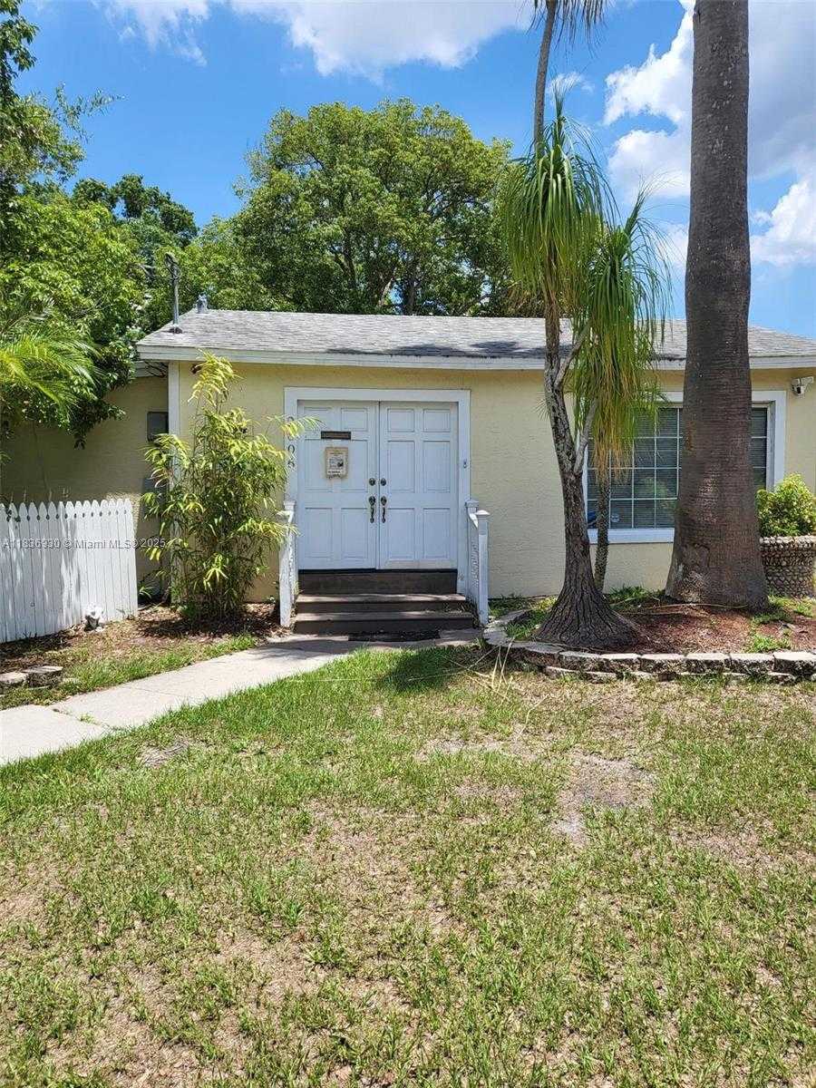 Small Image of 2611 HIAWATHA AVE, Sanford Number 4