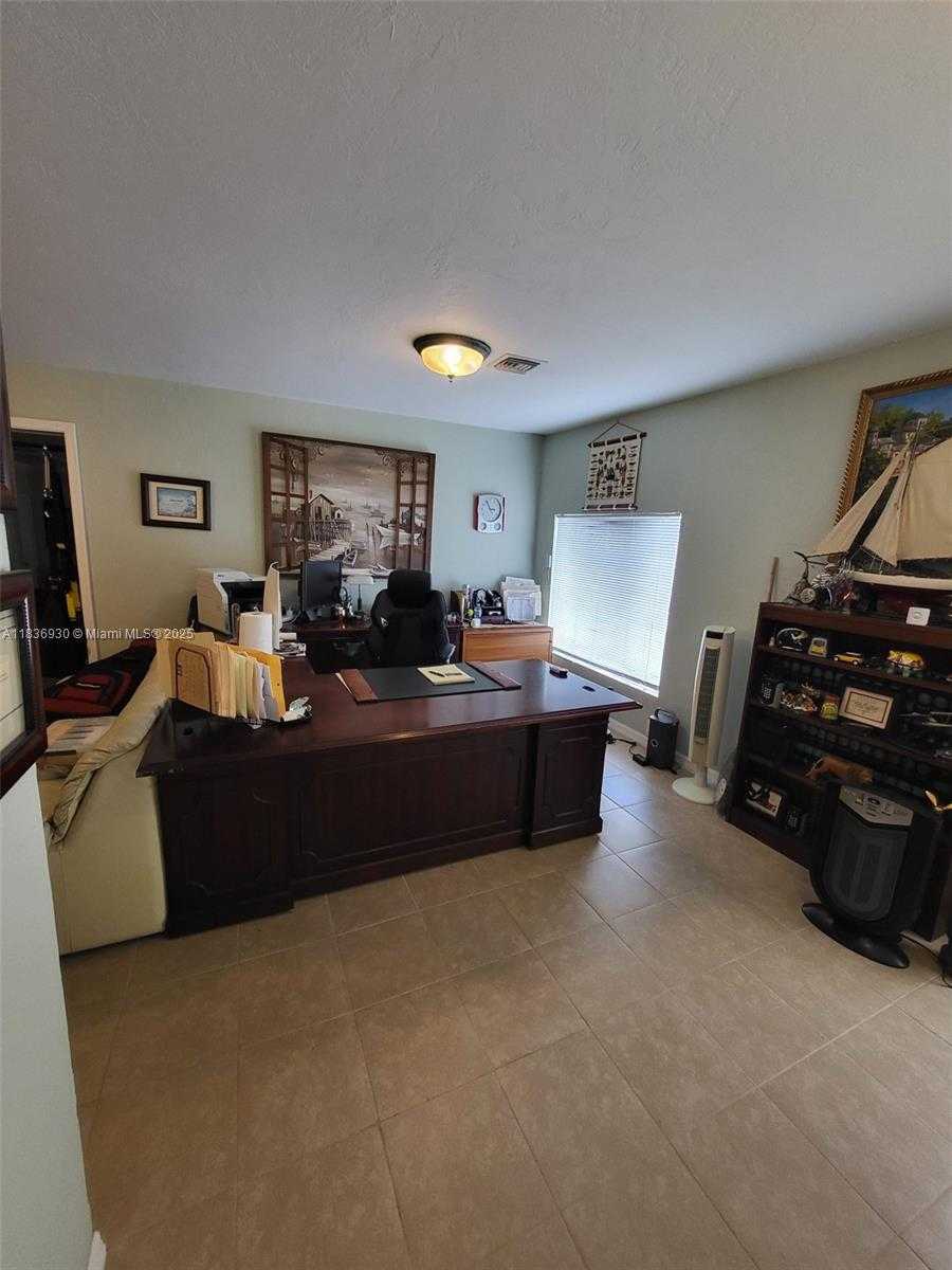 Small Image of 2611 HIAWATHA AVE, Sanford Number 7