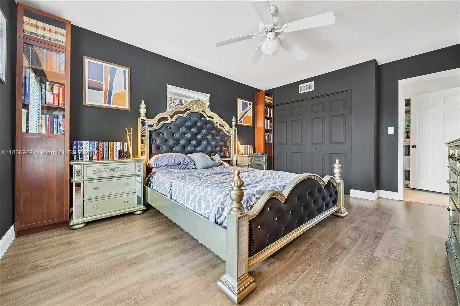 Small Image of 27237 RIO VISTA CIRCLE, Bonita Springs Number 23