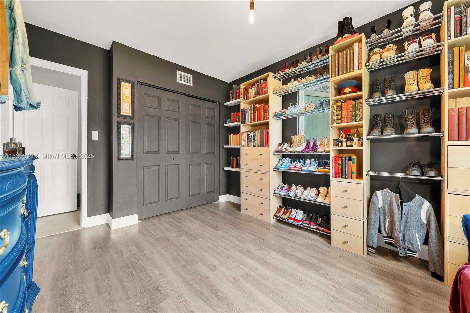 Small Image of 27237 RIO VISTA CIRCLE, Bonita Springs Number 26